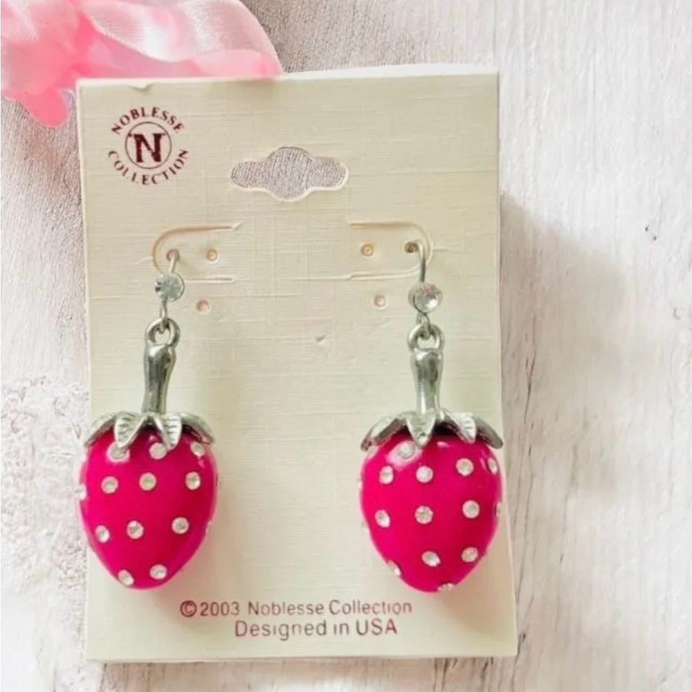 Vintage 2003 Noblesse Collection Glowing Strawberry Earrings